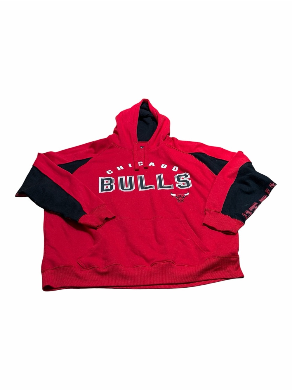 Chicago Bulls Red and Black Pullover Hoodie